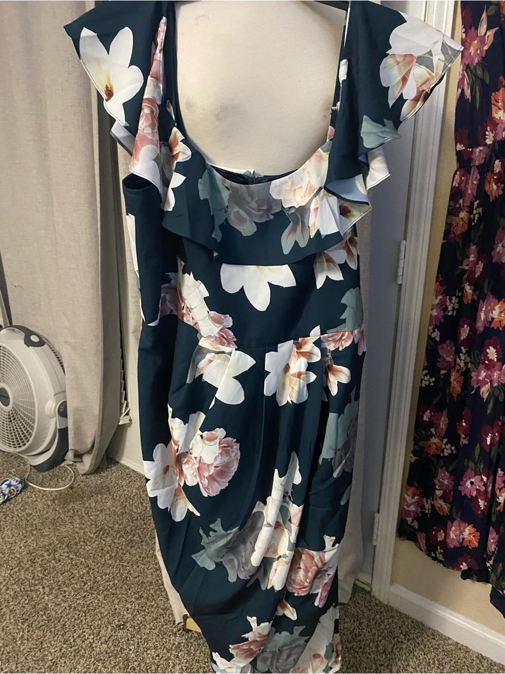 Floral Ruffle-Back Maxi Dress in Deep Teal